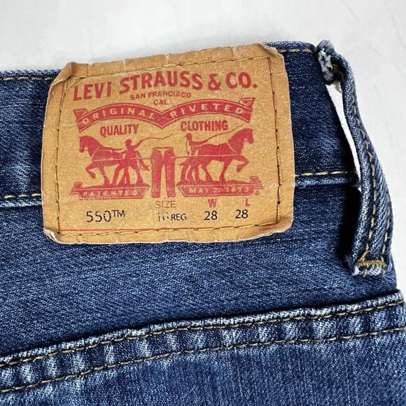 Levi’s 550 Relaxed Fit Medium Wash Straight Leg Crop Mom Jeans Women's 16 Reg - Picture 9 of 12